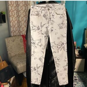 Euc White House Black Market Skinny jeans